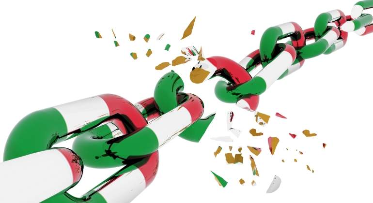 italia-cadena-rota-dreamstime.jpg
