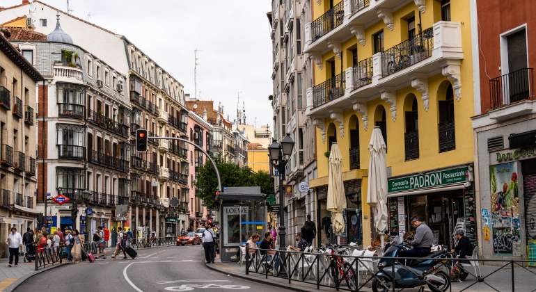 madrid-calle-sanbernardo-dreamstime.jpg