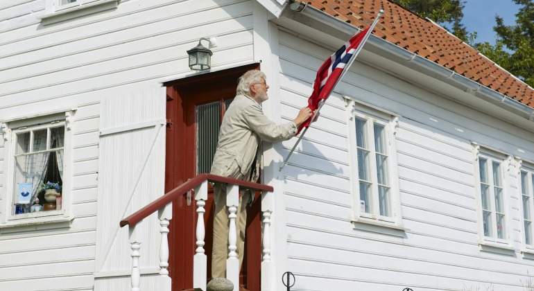 noruega-abuelo-bandera.jpg