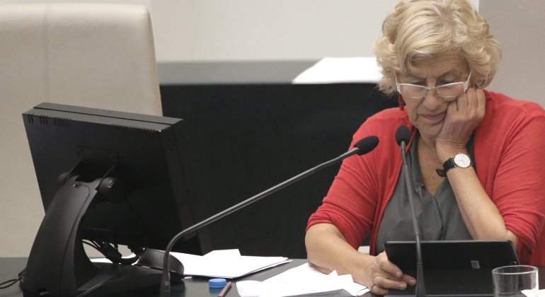 carmena-ayuntamiento-efe.jpg