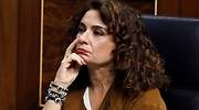 Montero niega que un impuesto a la banca vaya a encarecer el crédito y dice que el sector debe aportar más