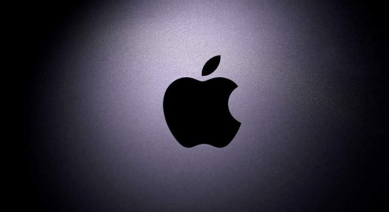 apple-770-reuters.JPG