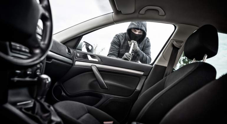 robo-coche-iStock-526745055.jpg