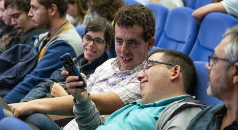 Foto-Alumnosdefini.jpg