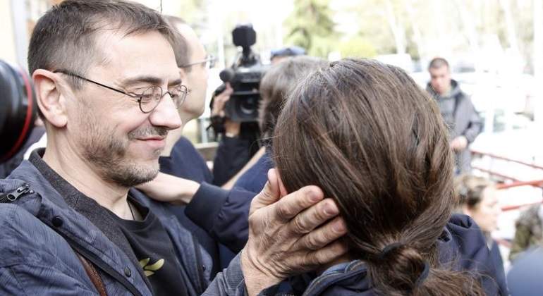 monedero-acaricia-iglesias-efe.jpg