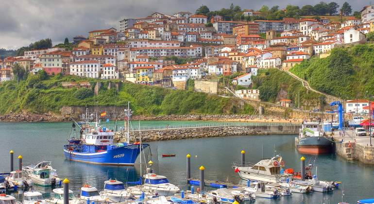 lastres-asturias-dreamstime.jpg