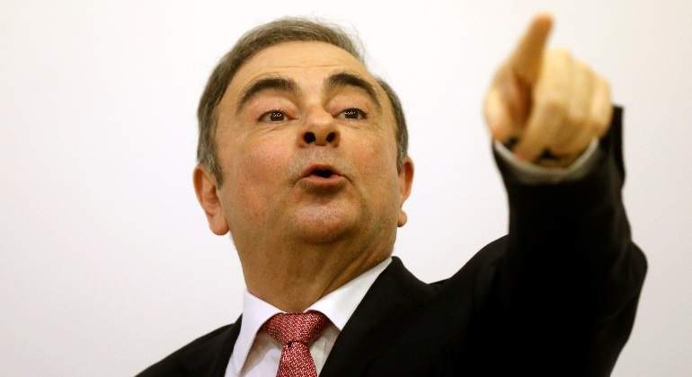 carlos-ghosn-apunta-dedo-reuters-770x420.jpg