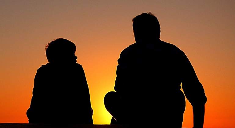 padre-hijo-pixabay.jpg