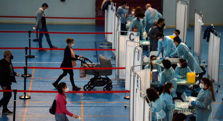 vacunacion-universidad-sevilla-getty.jpg
