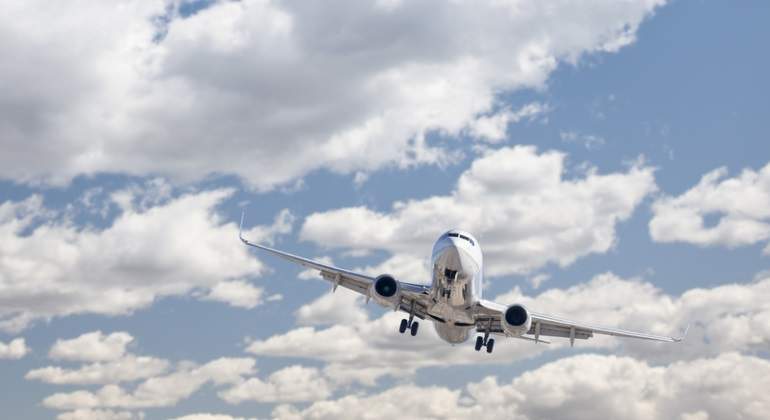 avion-nubes.jpg