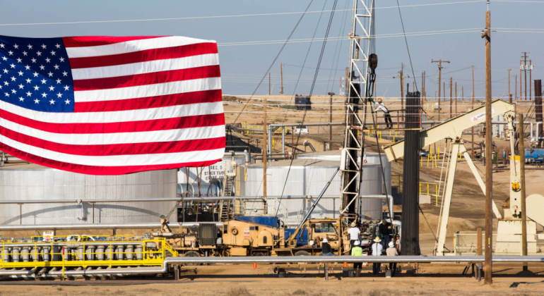 eeuu-bandera-petroleo.jpg