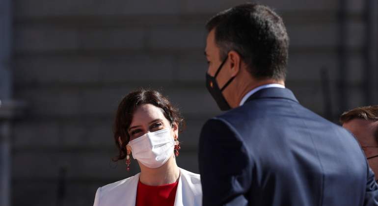 ayuso-sanchez-desfile12-octubre-efe.jpg