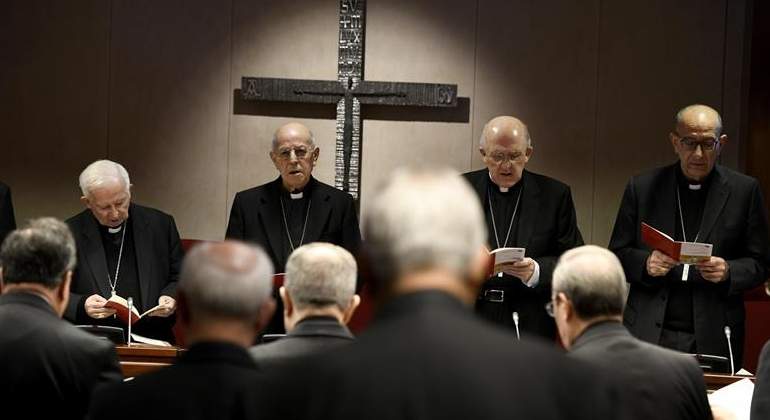 osoro-blazquez-obispos-efe.jpg
