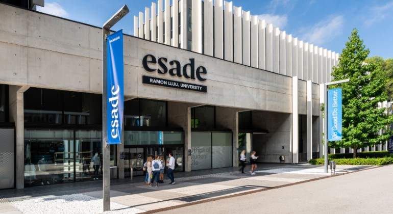 Esade_Campus_SantCugat1-1.jpg