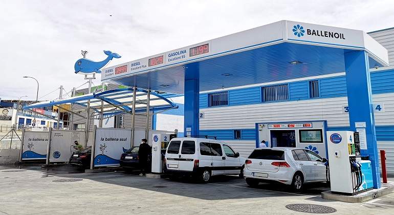 Estacion-de-servicio-Ballenoil.jpg