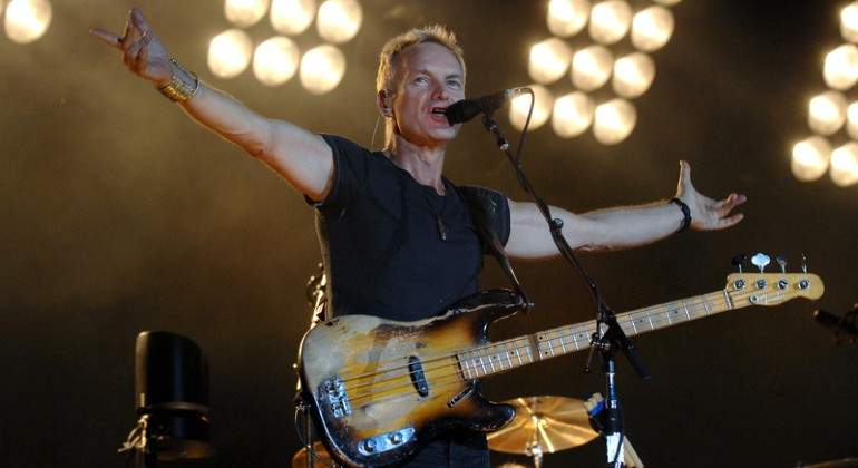 sting-dreamstime.jpg