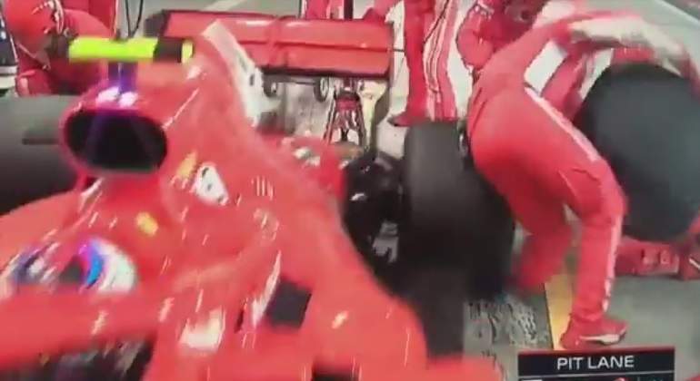 raikkonen-mecanico.jpg