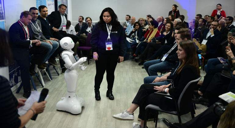Pepper_Perfil_ESADE-4YFN_20181111111111.jpg