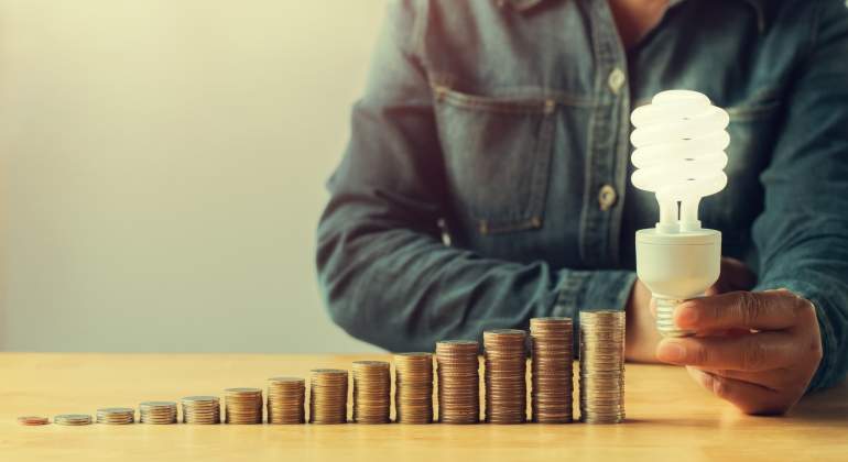 luz-factura-ahorro-dreamstime.jpg