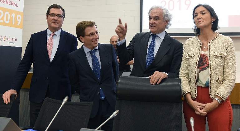 garamendi-martinez-almeida-garrido-maroto-efe-770x420.jpg