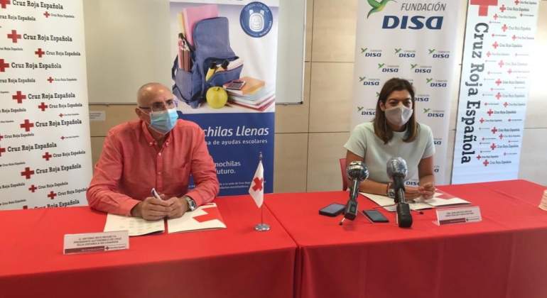 Presentacin del acuerdo entre Cruz Roja y Fundacin DISA para la iniciativa Mochilas Llenas en Canarias