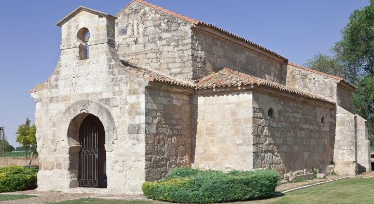 Basilica-San-Juan-Banos-Aneb-Dreamstime.jpg