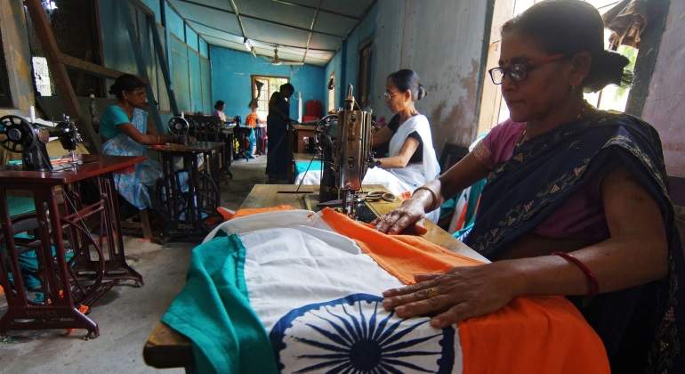 india-bandera-cose.jpg