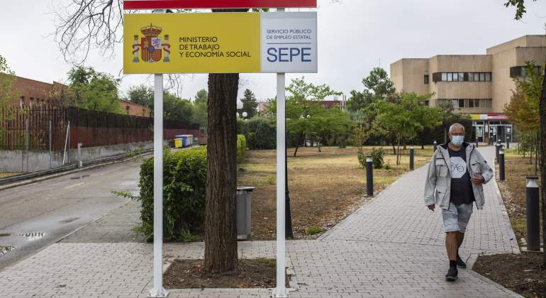 hombre-camina-sepe-europa-press.jpg