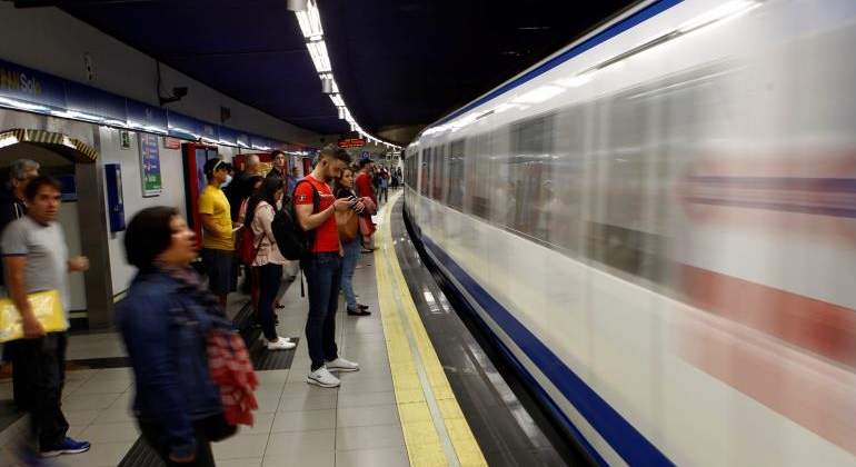 metro-madrid-movimiento-anden.jpg