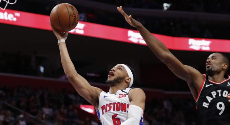 ibaka-pistons-usatoday.jpg