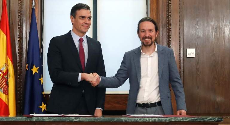 sanchez-iglesias-acuerdo-programa-30dic19-efe.jpg
