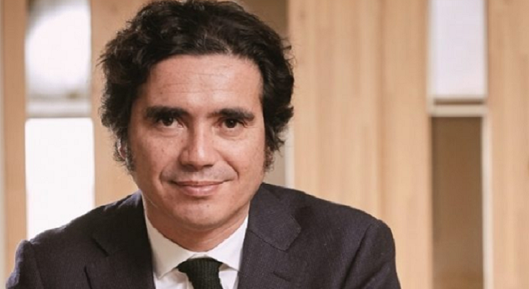ministro.hacienda.briones.archivo.png