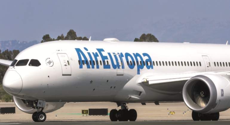 air-europa-esp500.jpg