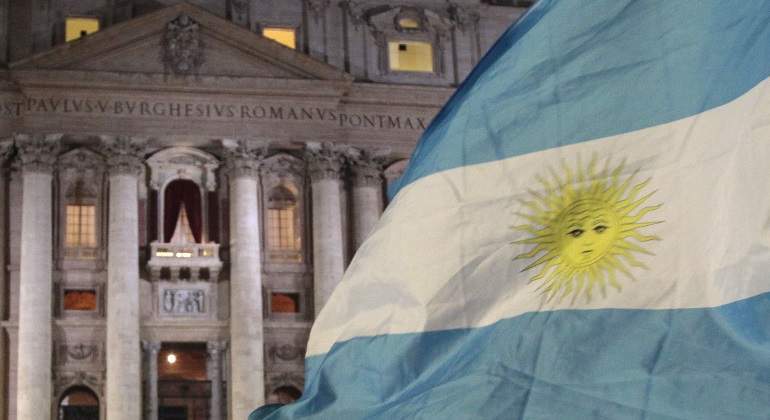 argentina-bandera-reuters.jpg