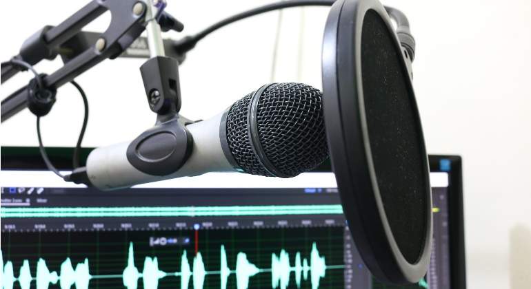 microfono-podcast-pixabay.jpg