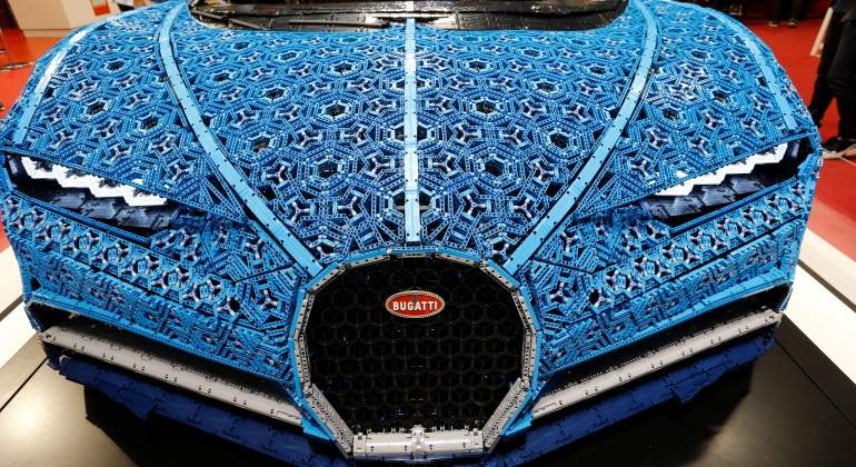 Bugatti-lego-Paris-autp-show-reuters-770.jpg