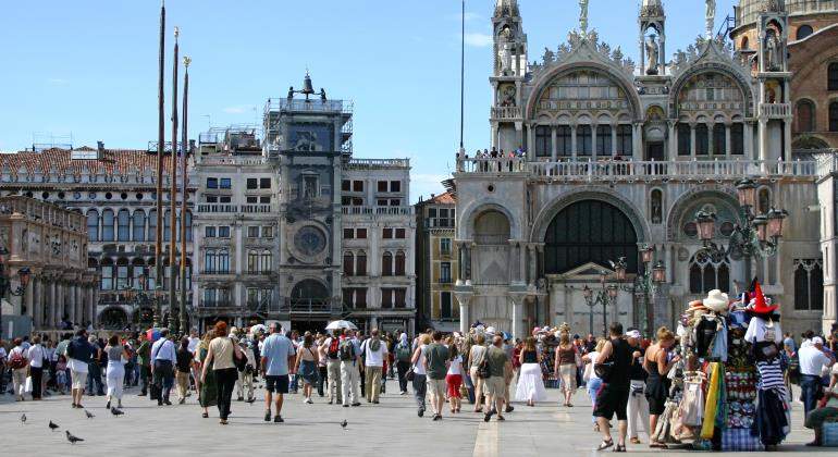 venecia-san-marcos-turismo-plaza-770-dreamstime.jpg