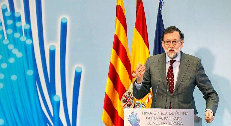 rajoy-banderas-marzo.jpg
