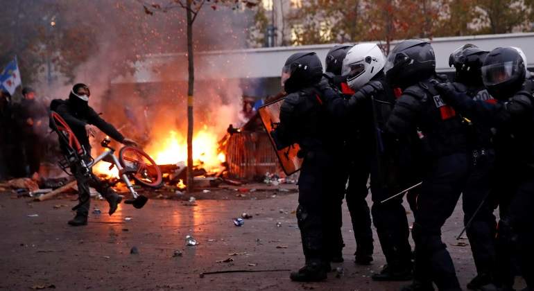 francia-protestas-pensiones-reuters.jpg