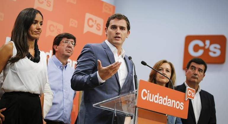 rivera-ejecutiva-nacional-efe.jpg