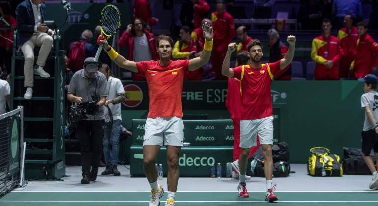 nadal-granollers-celebran-croacia-davis19-efe.jpg