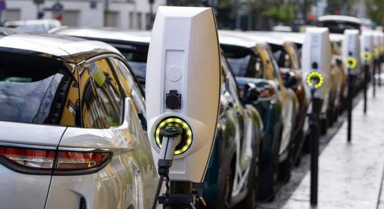 recarga-vehiculos-electricos.jpg