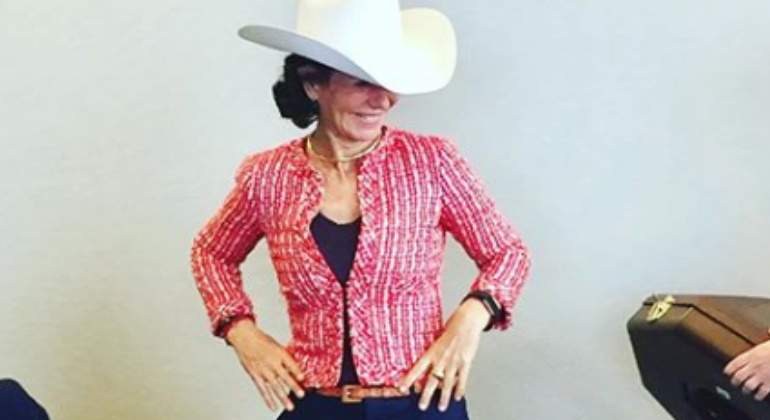 ana-patricia-botin-cowgirl-770.jpg