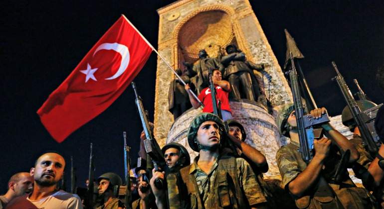 turquia-gople-estado-bandera-militares-770.jpg