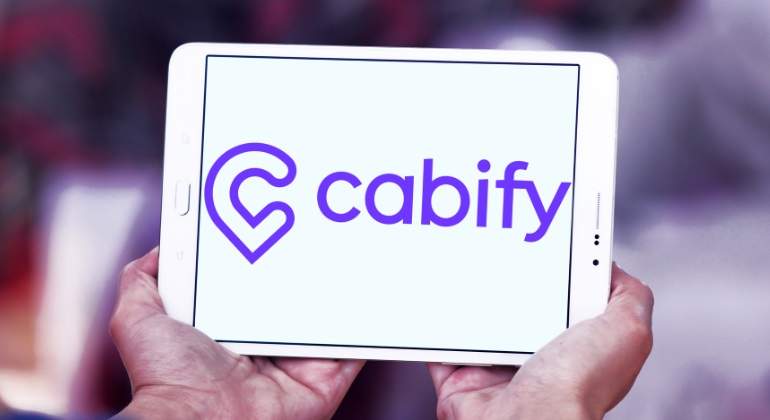 cabify-tablet-dreamstime.jpg