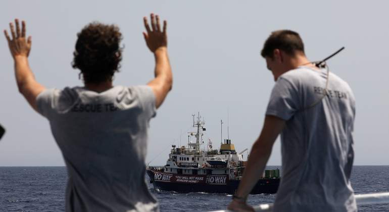 miembros-ong-proactiva-open-arms-reuters.jpg