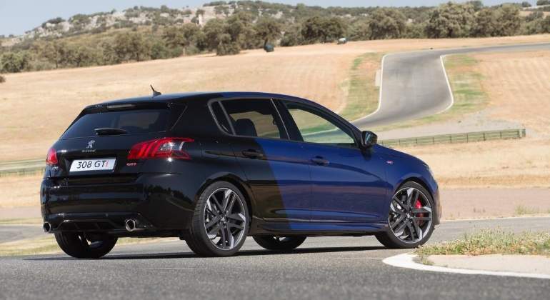 peugeot-308-gti-2017-01.jpg