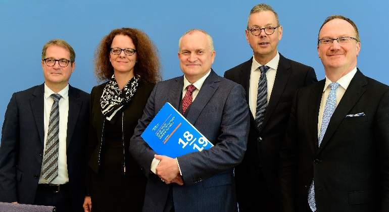 consejo-expertos-economicos-gobierno-alemania-sabios-alemanes-7noviembre2018-getty.jpg