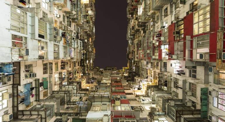 hong-kong-dreamstime.jpg
