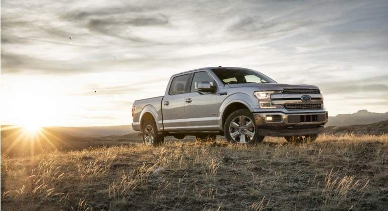 ford-F-150-pickup-01.jpg
